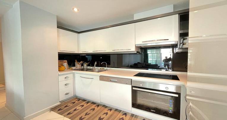 2+1 apartment in Oba with facilities